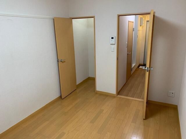 ベッドルーム