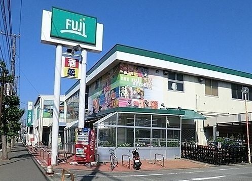 FUJI佐原店まで717m