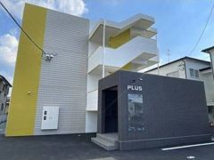 PLUSの外観画像