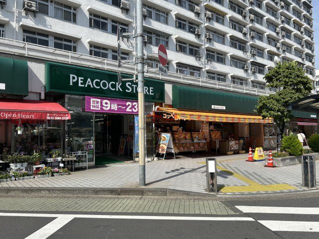 近くに施設あり