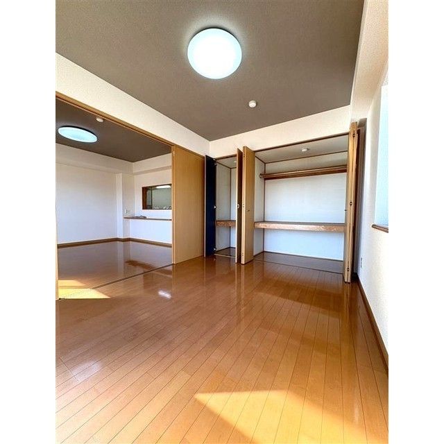 ベッドルーム