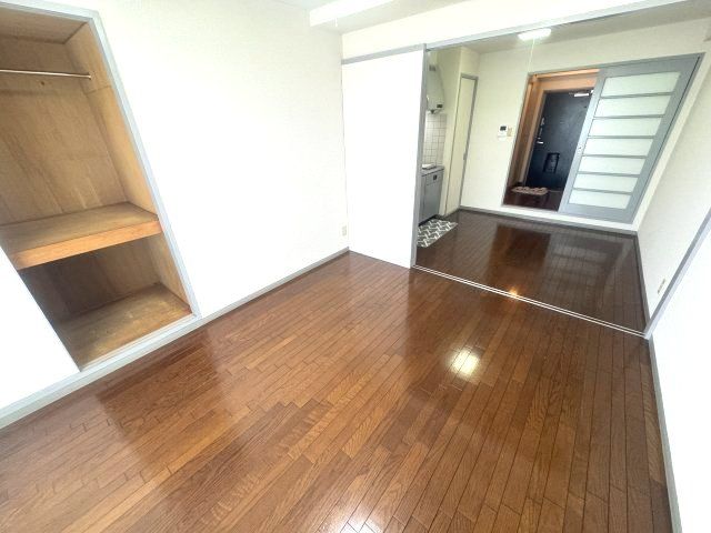 ベッドルーム