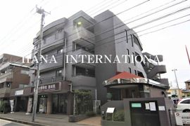 アルファークレストの外観画像