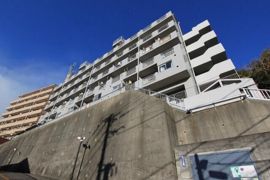 サンピア杉田の外観画像