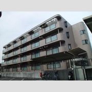 シェモア泉中央の外観画像