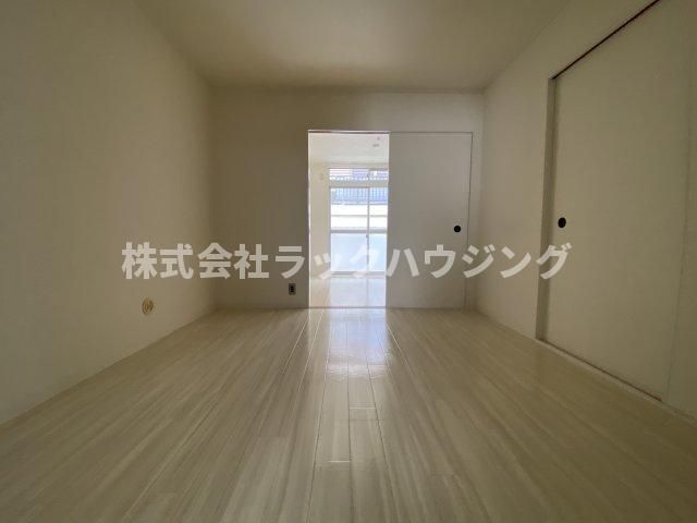 ベッドルーム