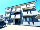 ファミール三軒屋Aの外観