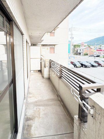 八幡紅梅一郵便局 (120m)