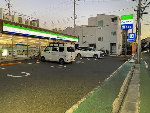 近くに施設あり