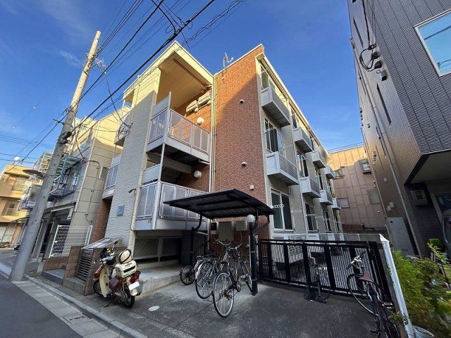 レオパレスメゾン錦の外観画像