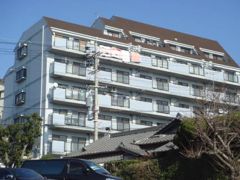 シャトレンうぐいすマンションの外観画像