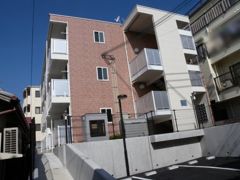 レオパレストライズ2の外観画像