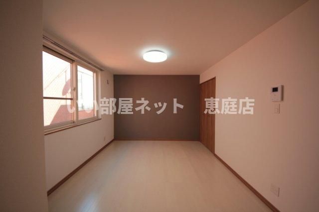 ベッドルーム