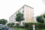 江南団地212棟204号室の外観