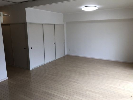 ベッドルーム