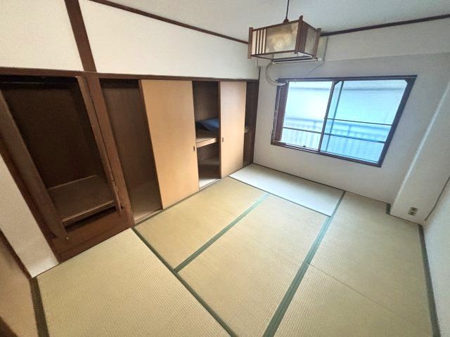 ベッドルーム