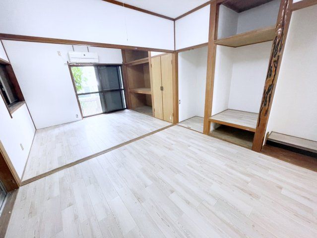 ベッドルーム