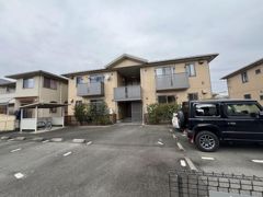 クレストコート A/Bの外観画像