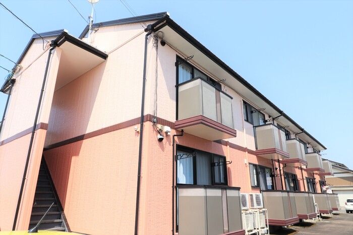 ロイヤルシャトー B棟の外観画像