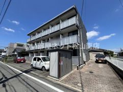 レオパレス雄新ひまわりの外観画像