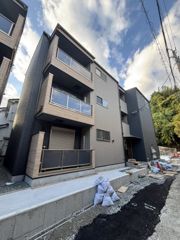 D porta irisの外観画像