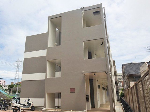 レオパレス小禄泉原當間の外観画像