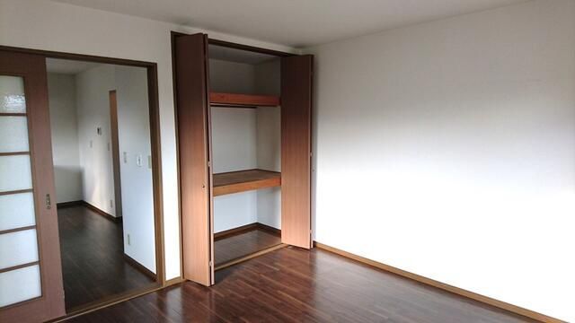 ベッドルーム