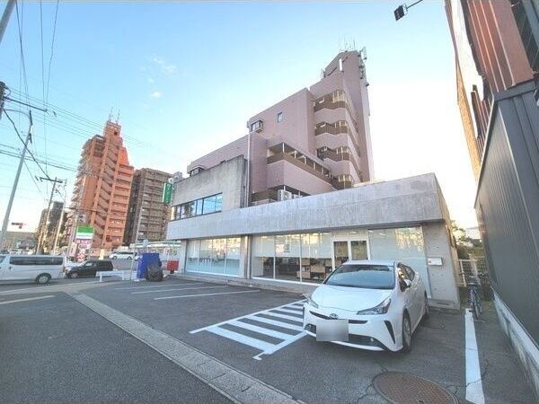 近くに施設あり