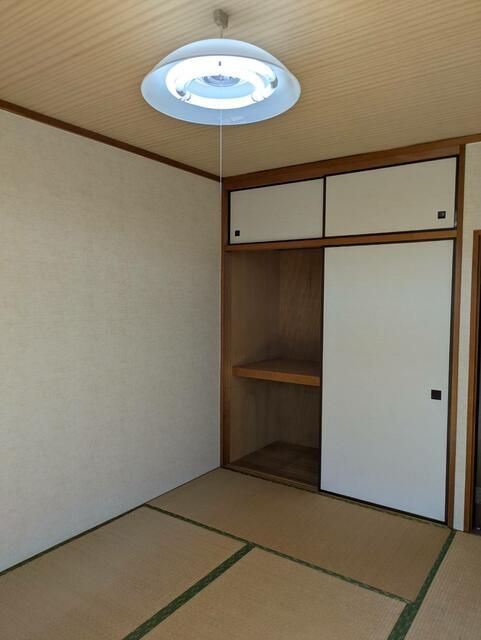 ベッドルーム