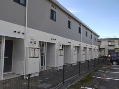 レオパレスイーグルハイツの外観画像