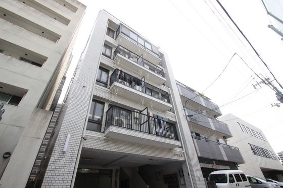 山鶴ビルの外観画像