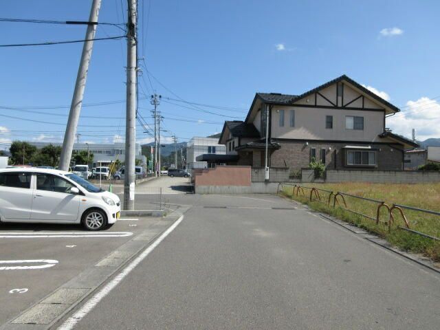 近くに施設あり