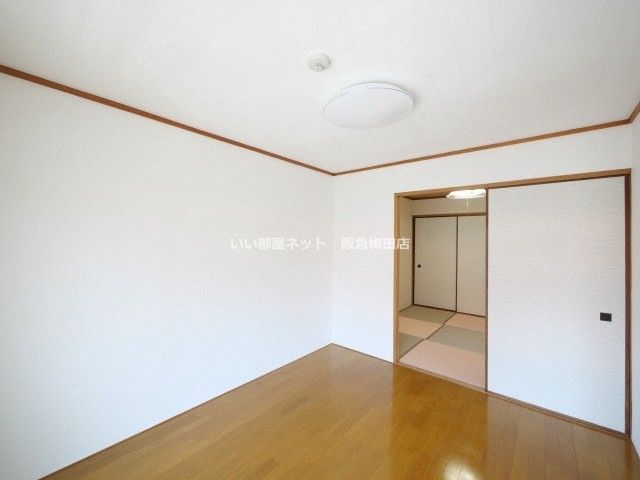 ベッドルーム