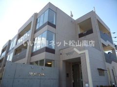 ユニヴァリィ フクミの外観画像