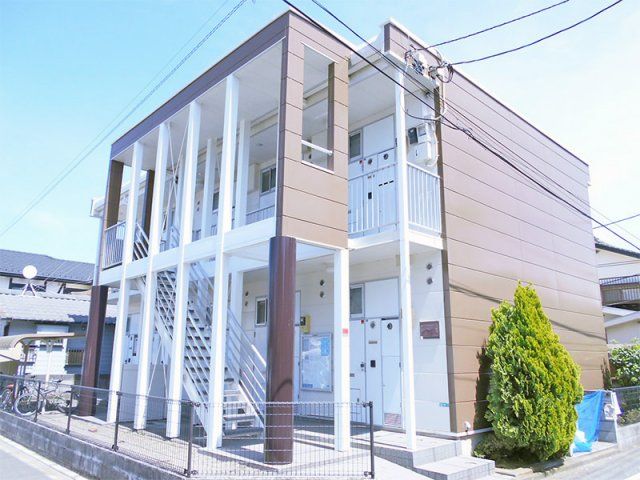 レオパレスニューさがみの外観画像