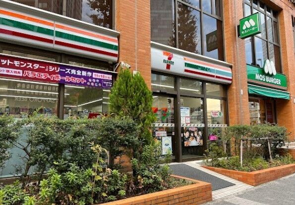 近くに施設あり