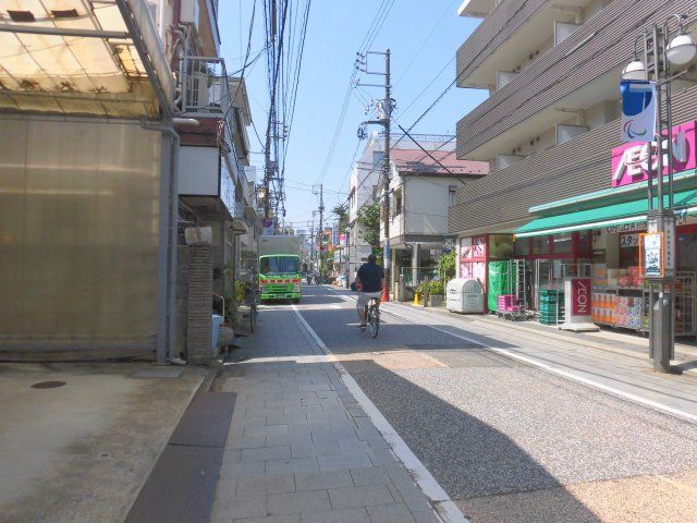 近くに施設あり