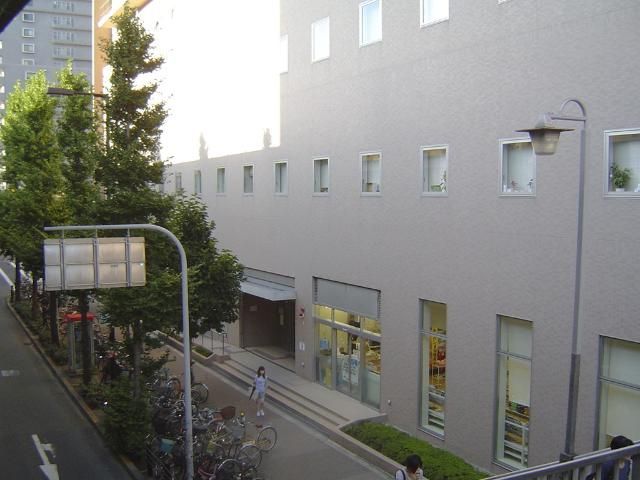 近くに施設あり