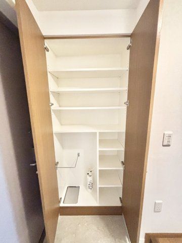 収納