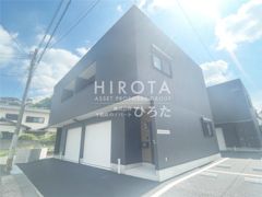 ラグナ・セカGarage03 D棟の外観画像