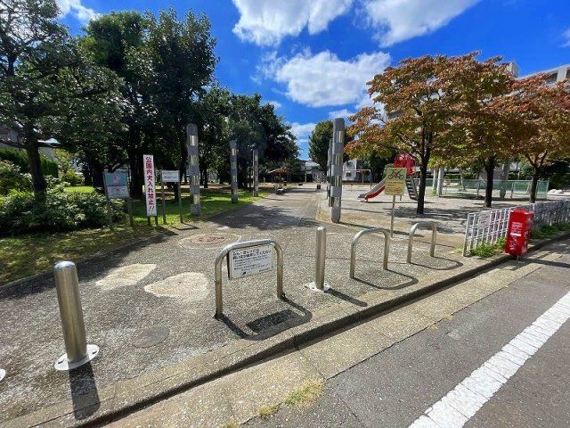 近くに施設あり