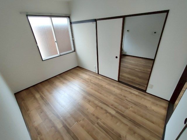 ベッドルーム