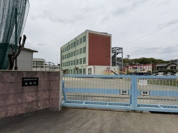 近くに施設あり