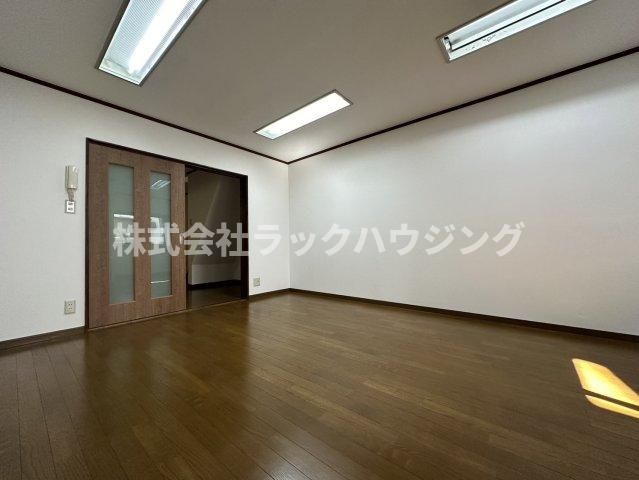 洋室