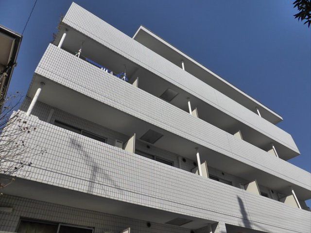 エマーユパレスの外観画像