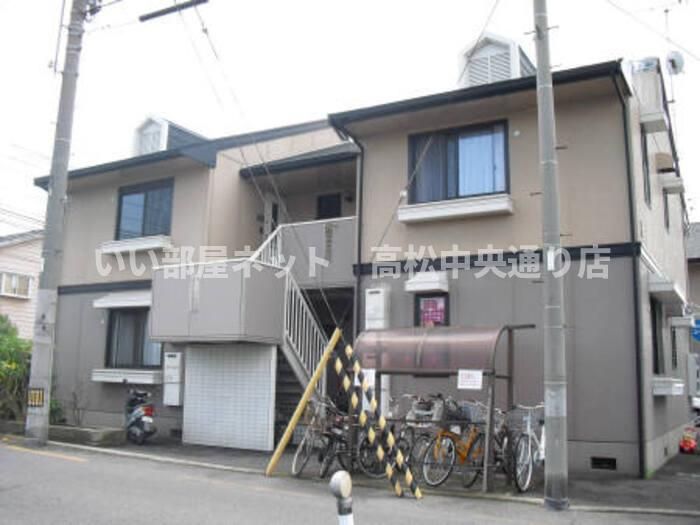 栗林セントラルコーポ B棟の外観画像