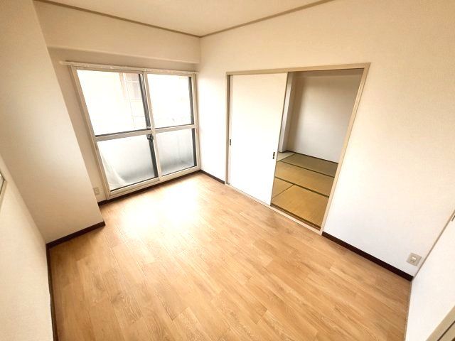 ベッドルーム