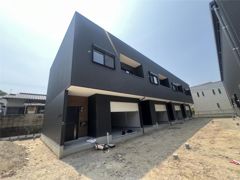 ラグナ・セカGarage03 A棟の外観画像