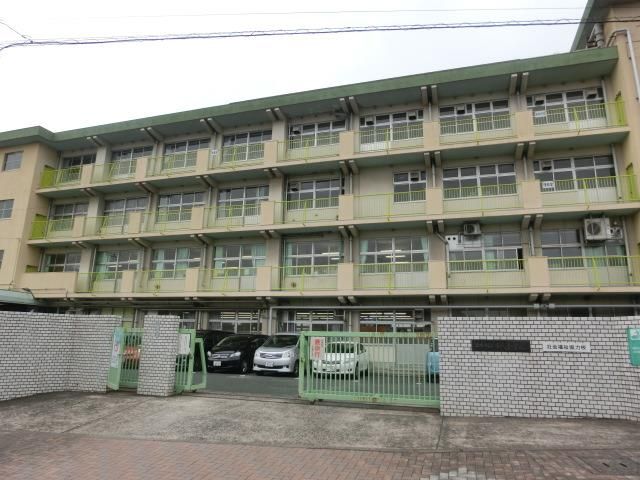 千代小学校(560m)