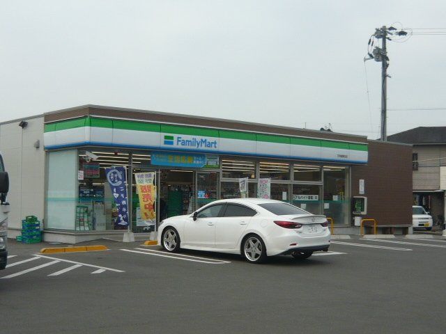 ファミリーマート天狗屋勝目店まで400m